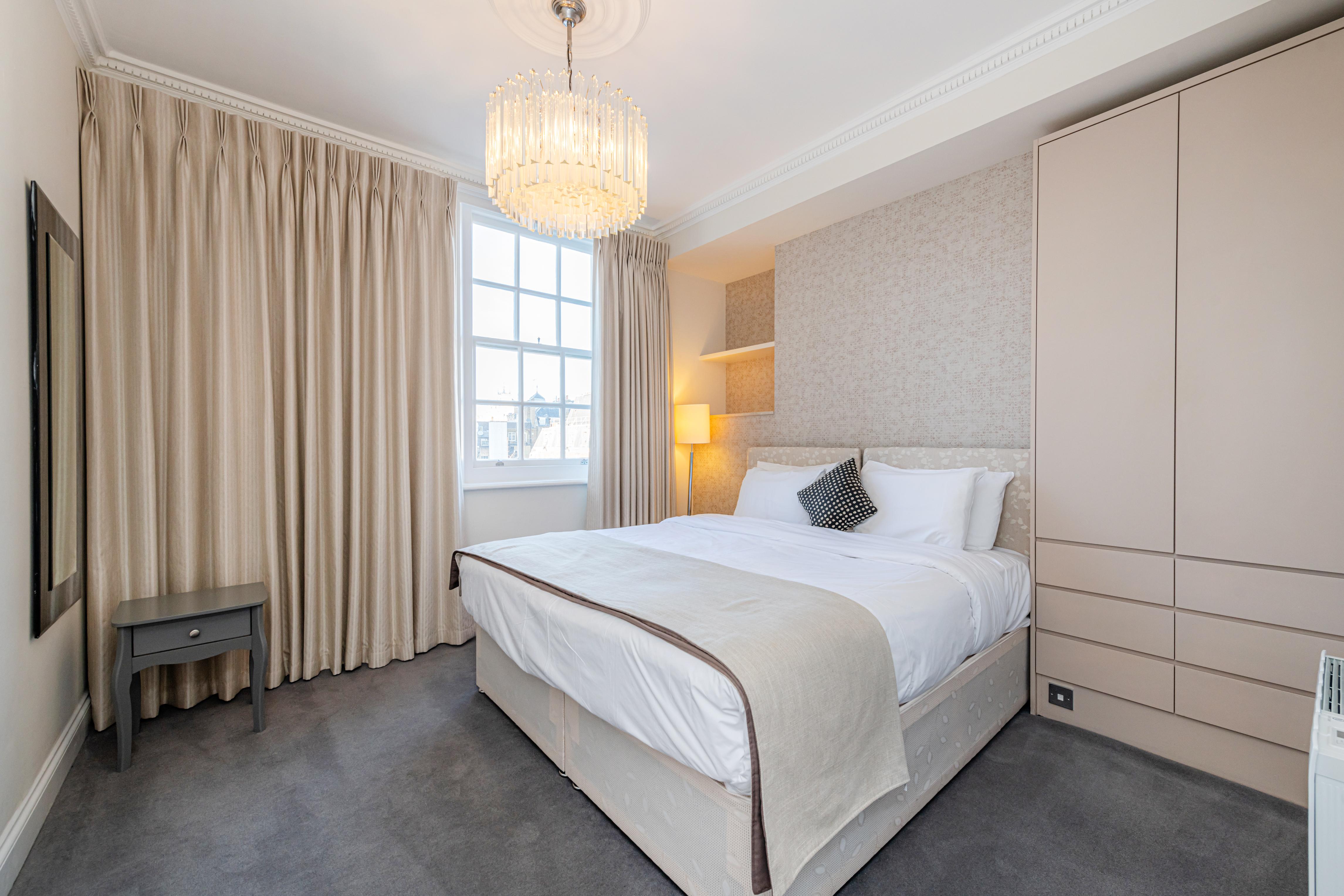 20 Hertford Street Aparthotel 4*