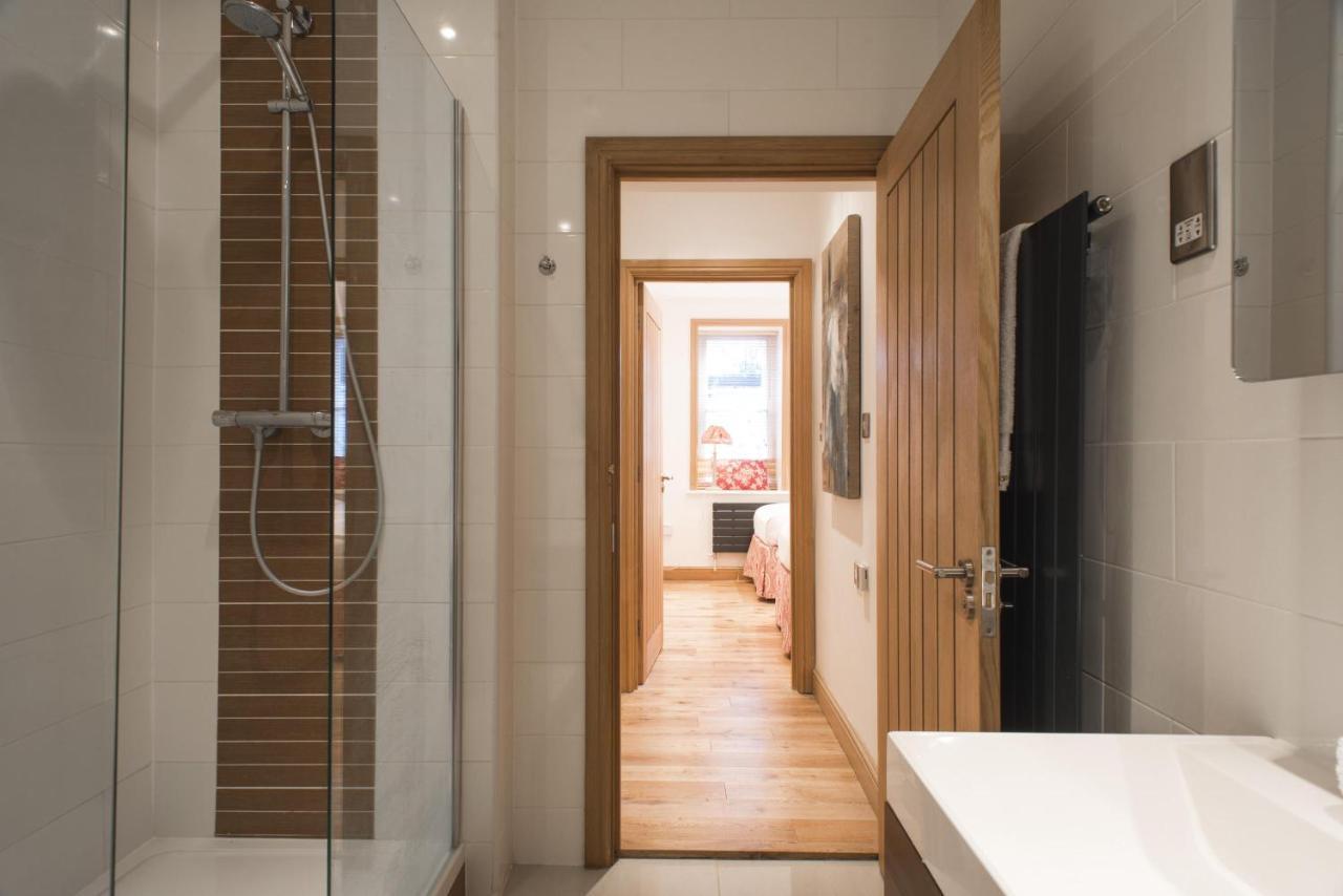 Addison Bridge Place By Onefinestay * London