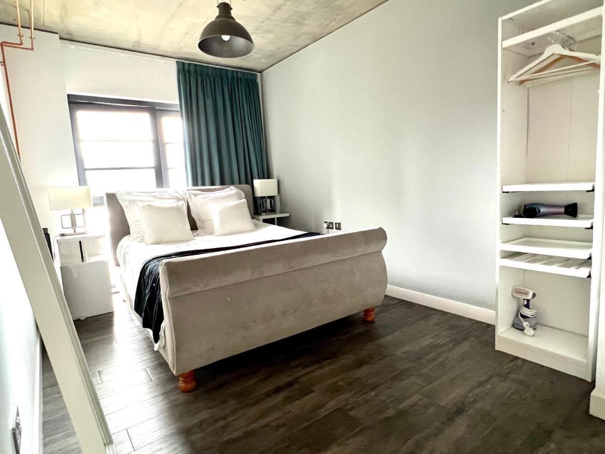 Two Bedroom Ferrum Wembley Park * Londen