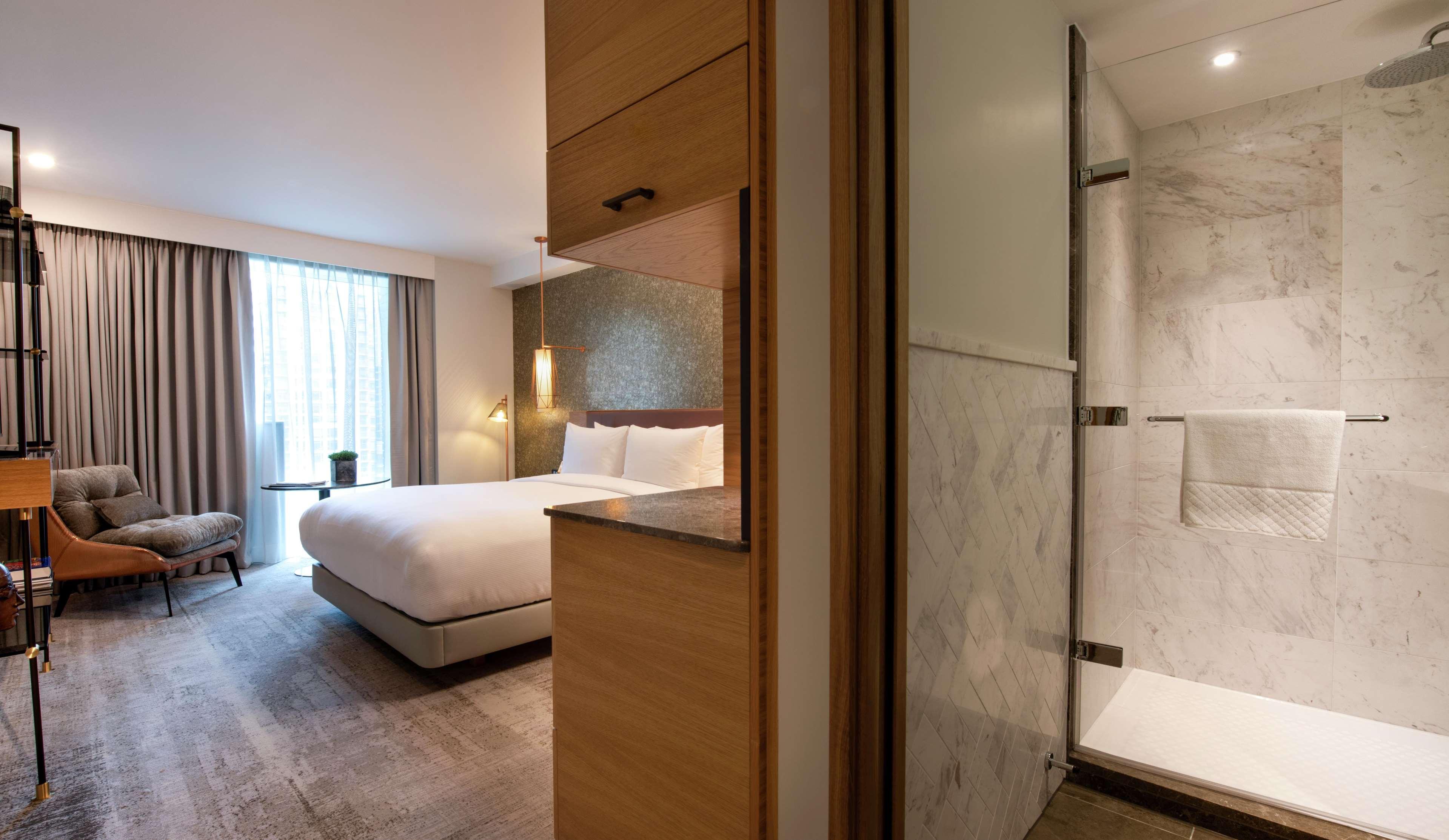 Hotel Lincoln Plaza London, Curio Collection By Hilton