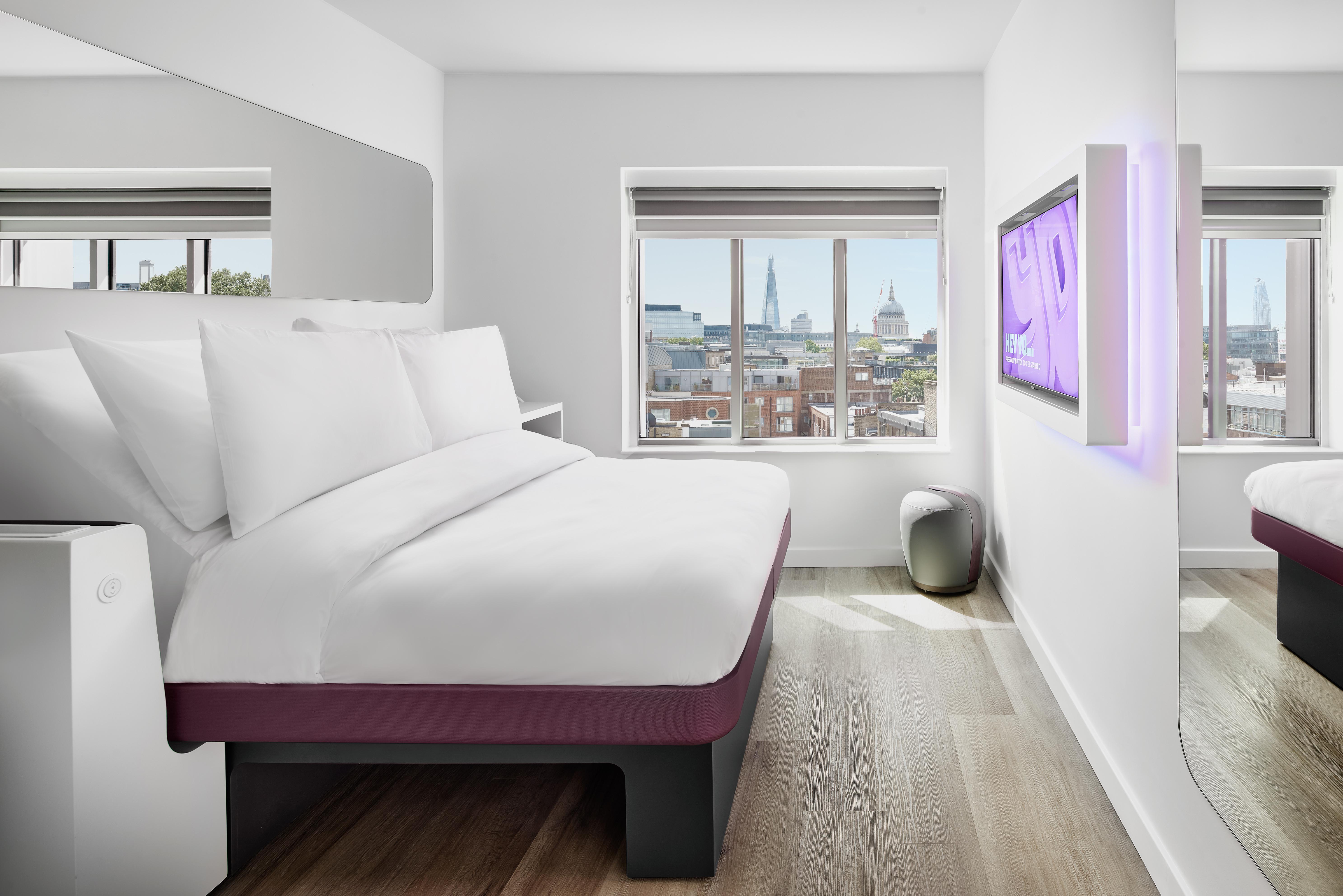 Hotel Yotel 4*