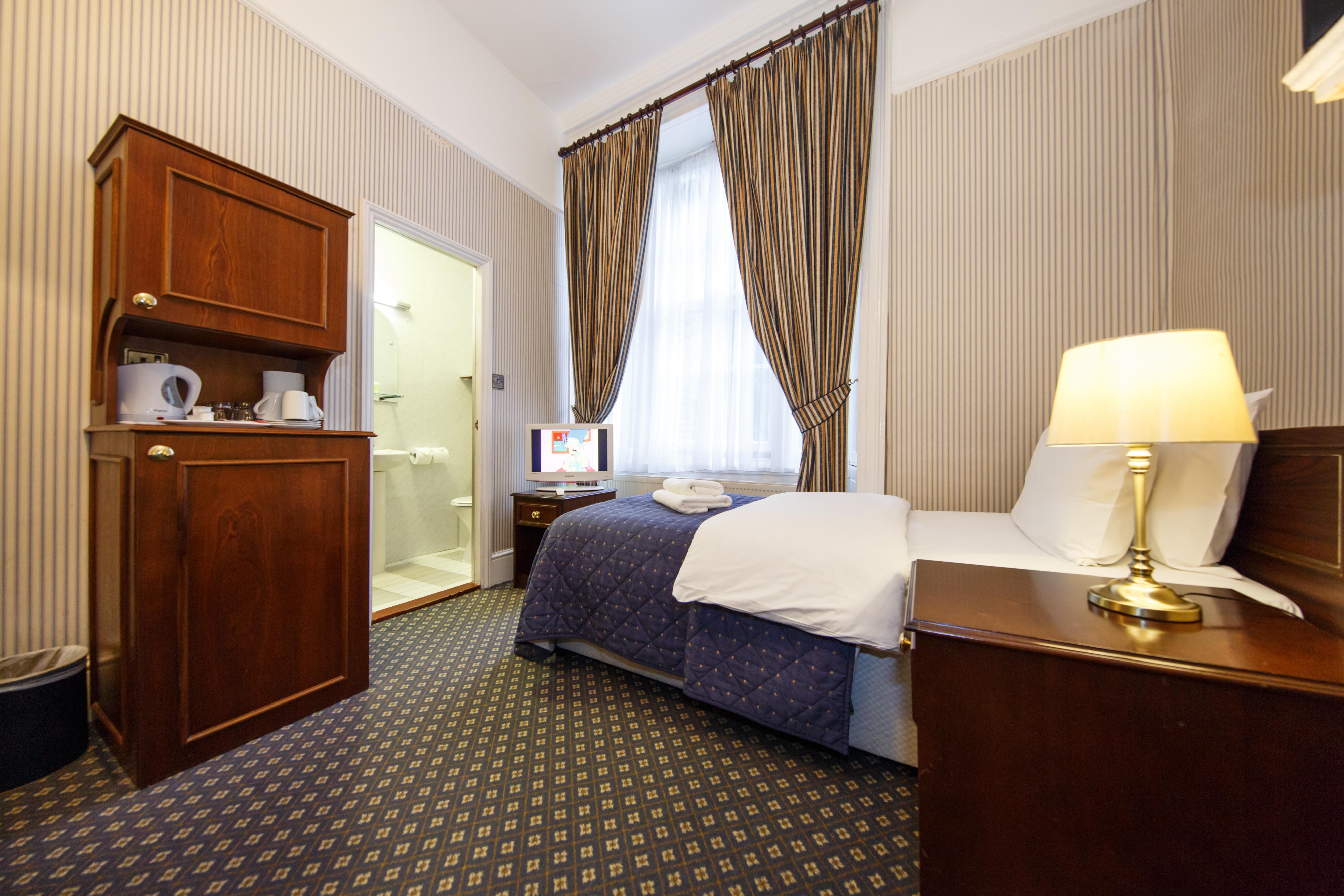 Regency House 3* London