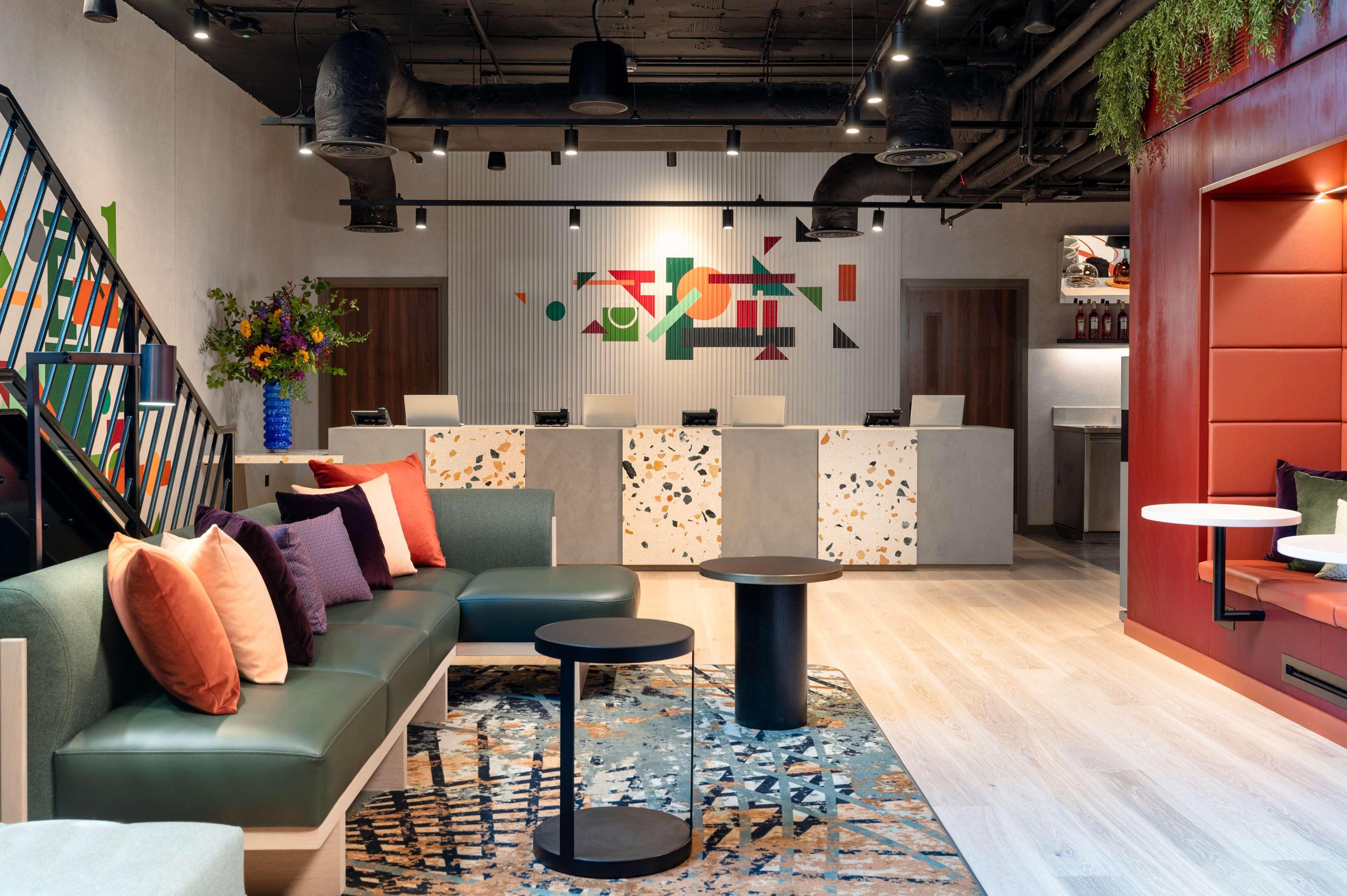 Hyatt Place East Hotell 4*