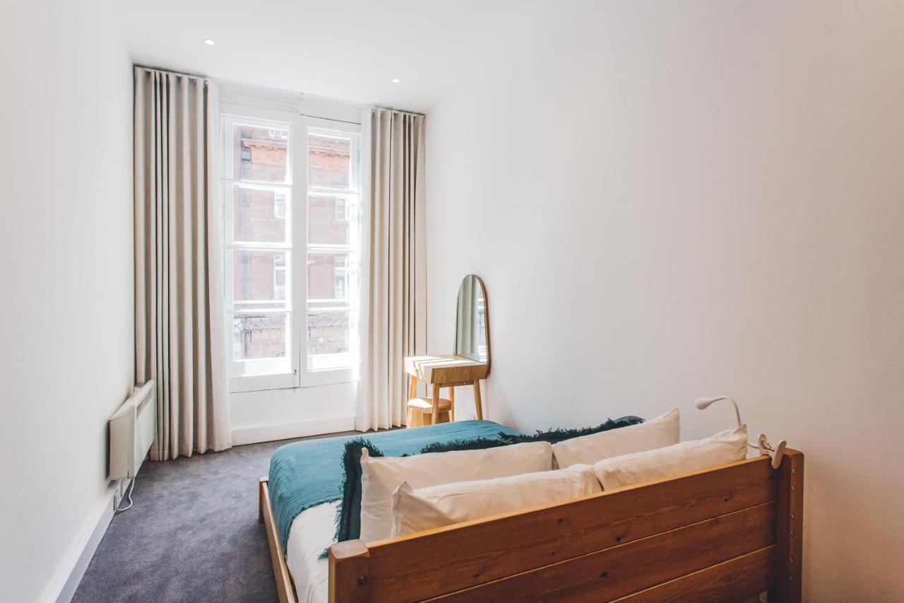 Apartment 2 Bedroom Right On Trafalgar Square *