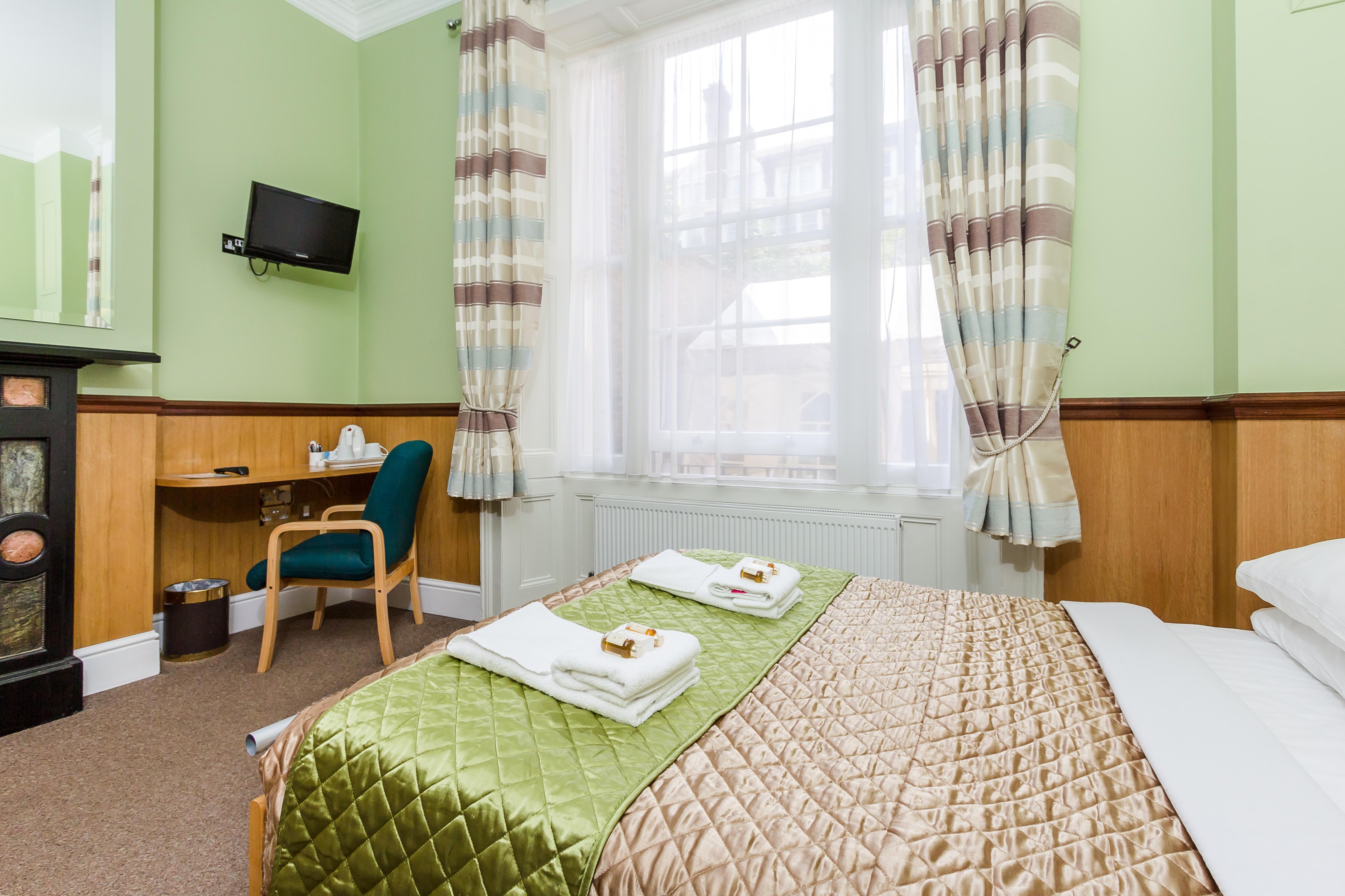 Gower House 3* London