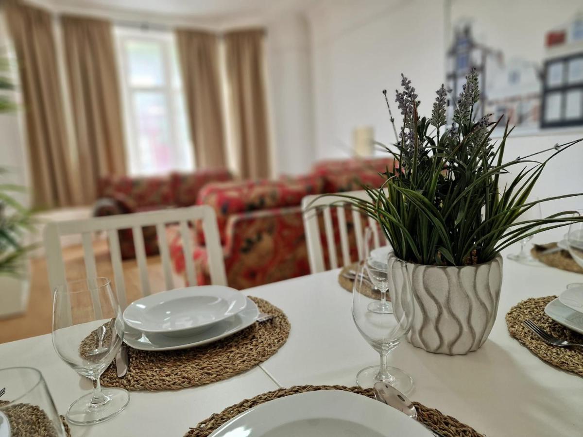 Spacious 4 Bedrooms For 10 Near Marble Arch Londen