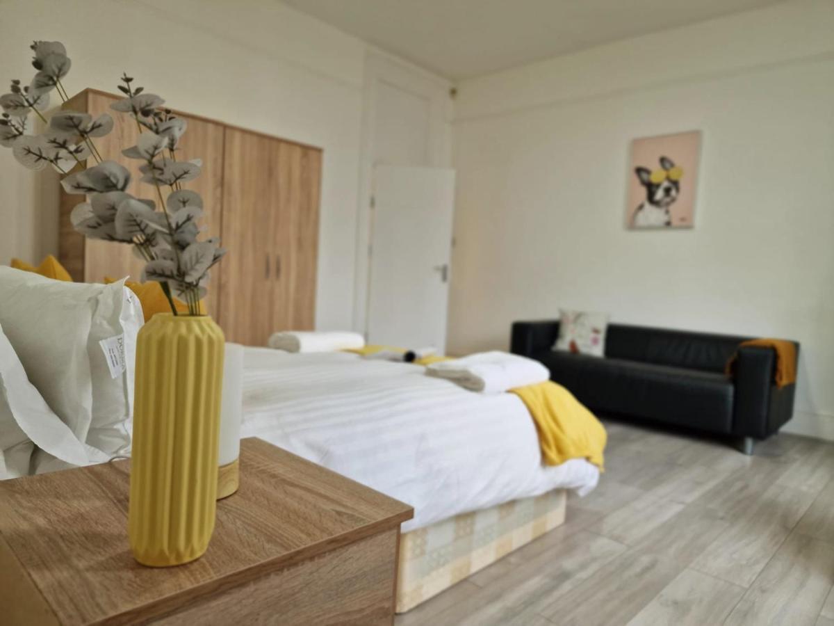 Spacious 4 Bedrooms For 10 Near Marble Arch Londen