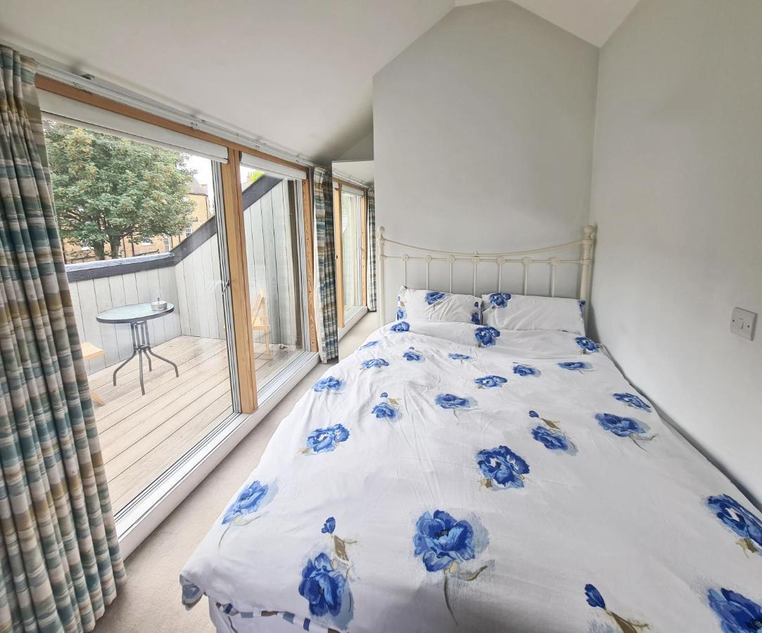 Appartement 3 Benbow Mews Londen