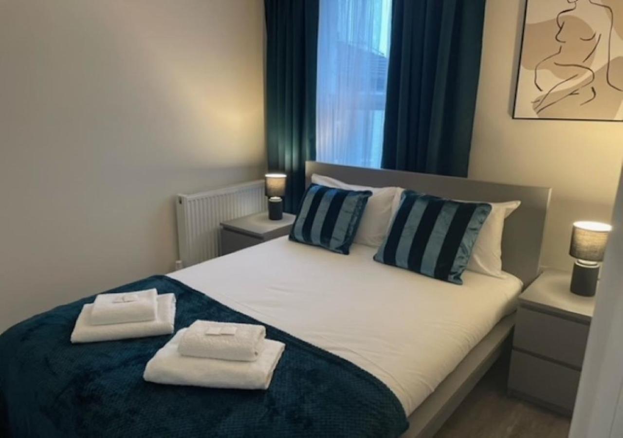 Lägenhet 2 Bedroom Serviced # London