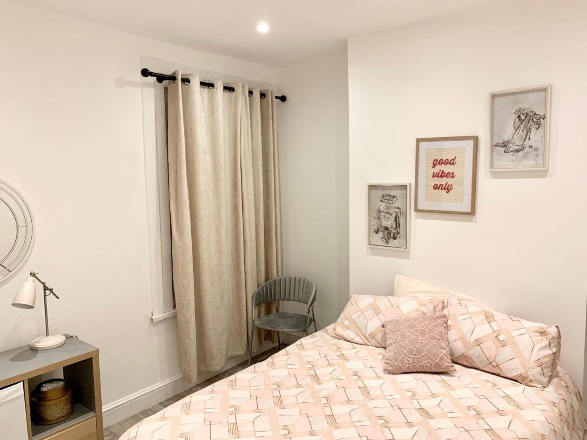 Modern 2 Bedroom With Private Garden Near Canary Wharf Lejlighed *