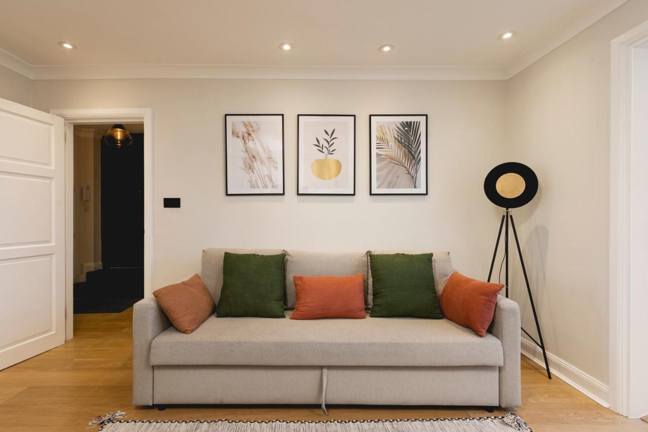 Apartment Penthousestays Chelsea - Luxury 2 Bedroom W/king Bed - Near King's Road