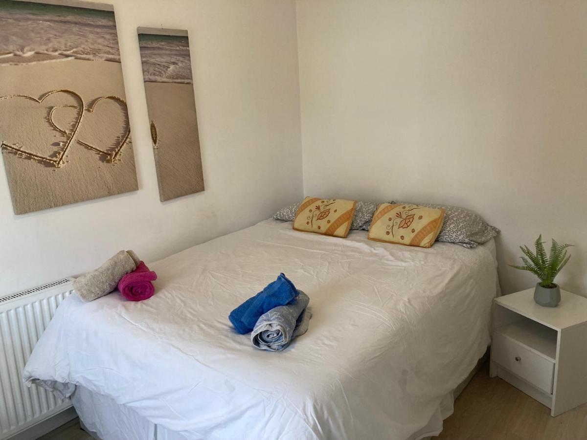 Renovated 4 Bed Flat In Islington * London