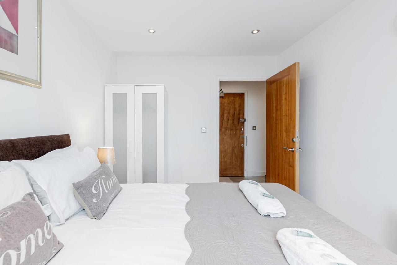 Lägenhet Premium Excel 3 & 2 Bedrooms *