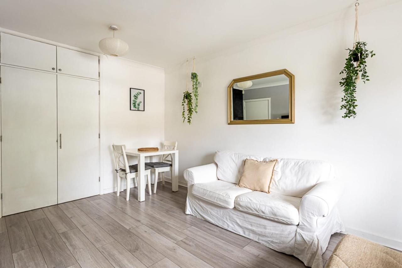Apartment In Trendy Clapham Junction *