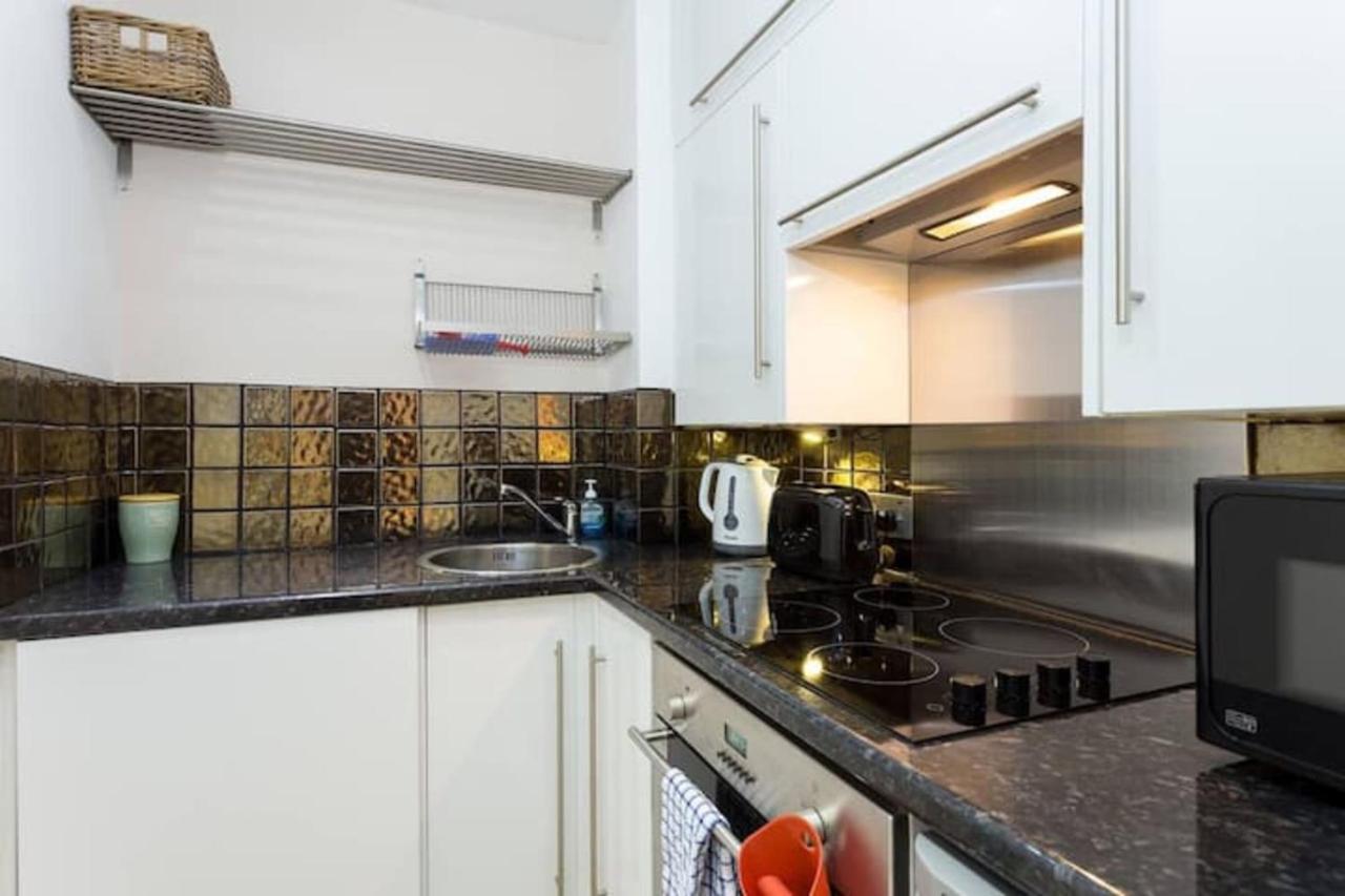 Stylish Studio Near Notting Hill Station! Appartamento