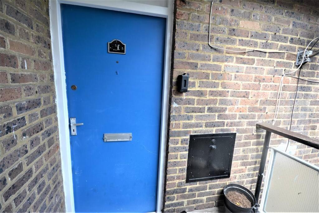 Lovely 2 Bedroom In Greater Appartement Londres