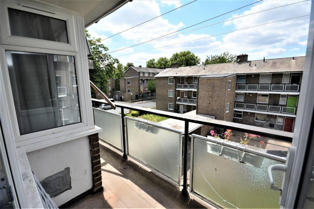 Lovely 2 Bedroom In Greater Appartement Londres