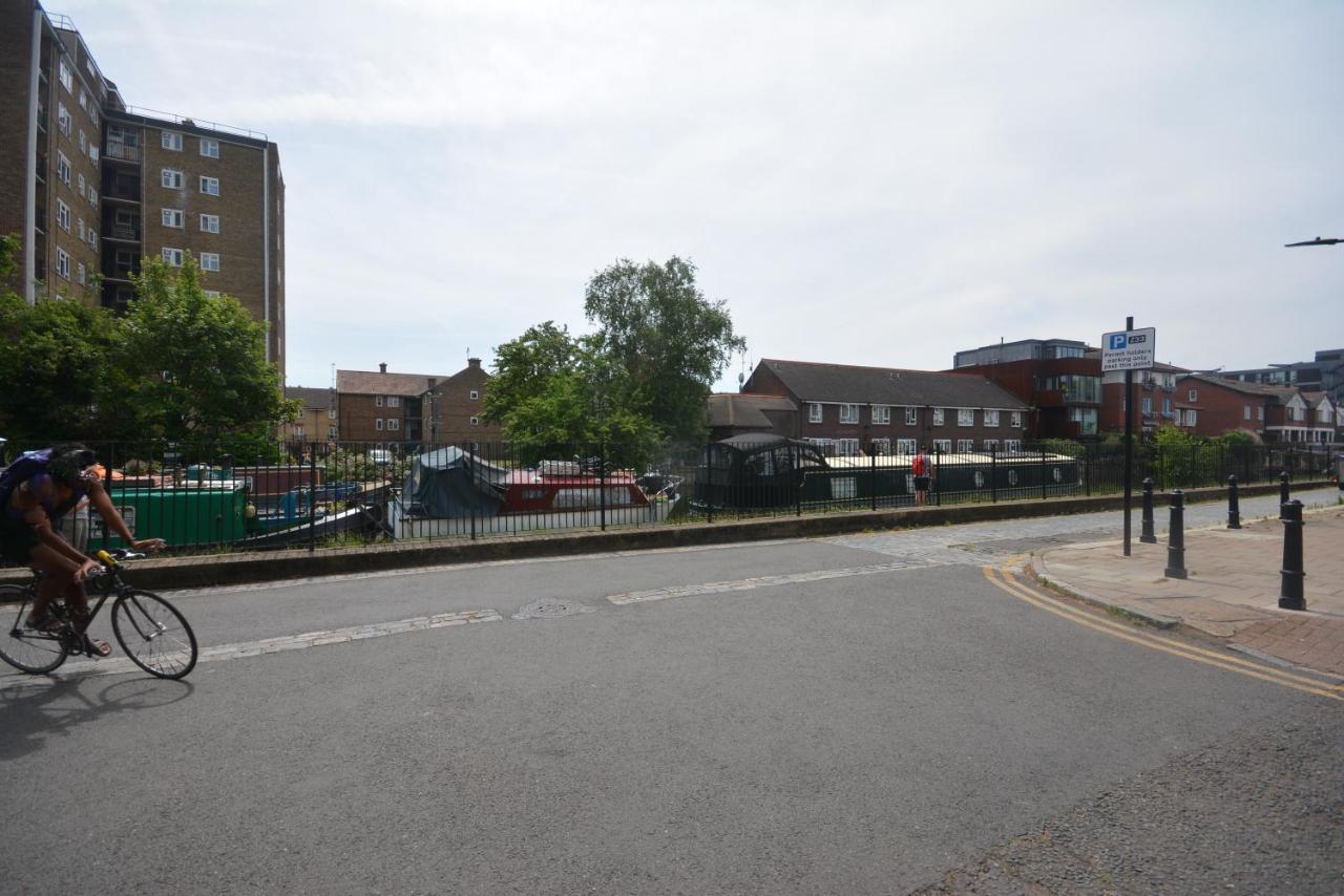 Zone 2 Two Bedroom Maisonette Appartement Londen