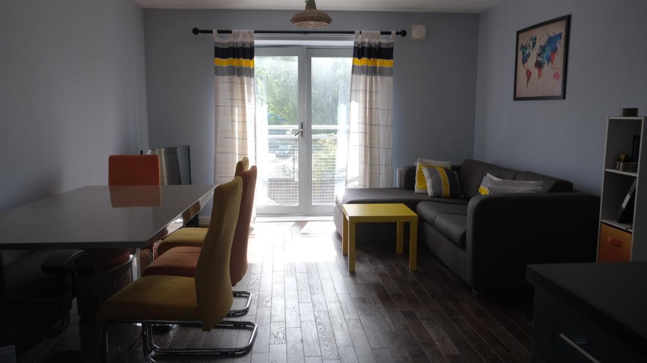 Spacious 1-bed Flat In North Kensington Lejlighed