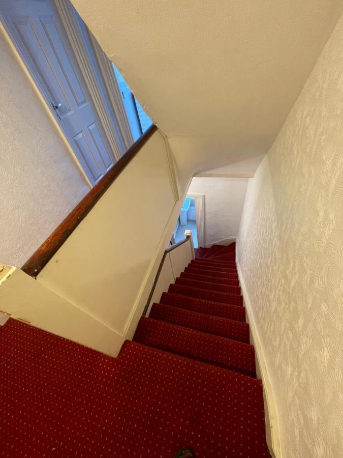 Elmdene Road - Large Privat bolig London