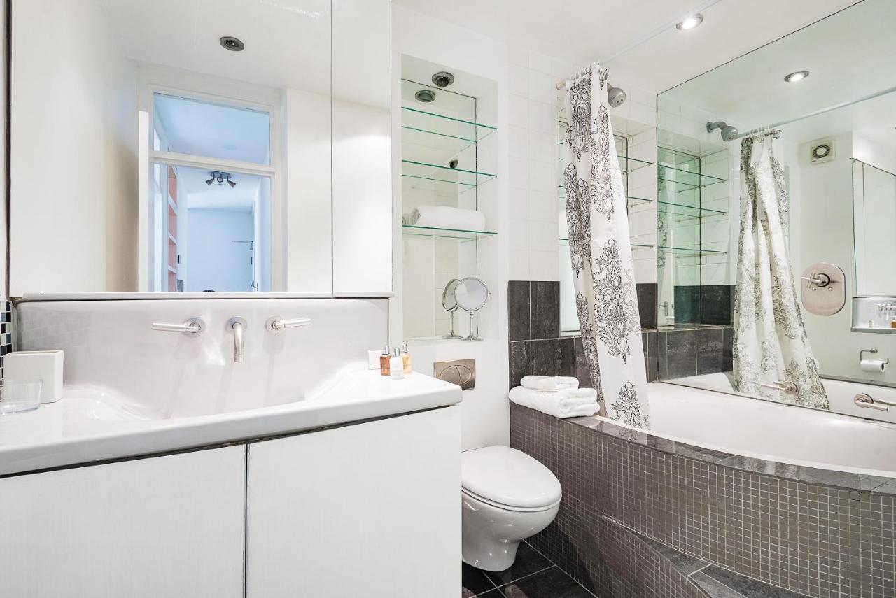 Bright And Stylish In Trendy Islington By Underthedoormat Apartment London