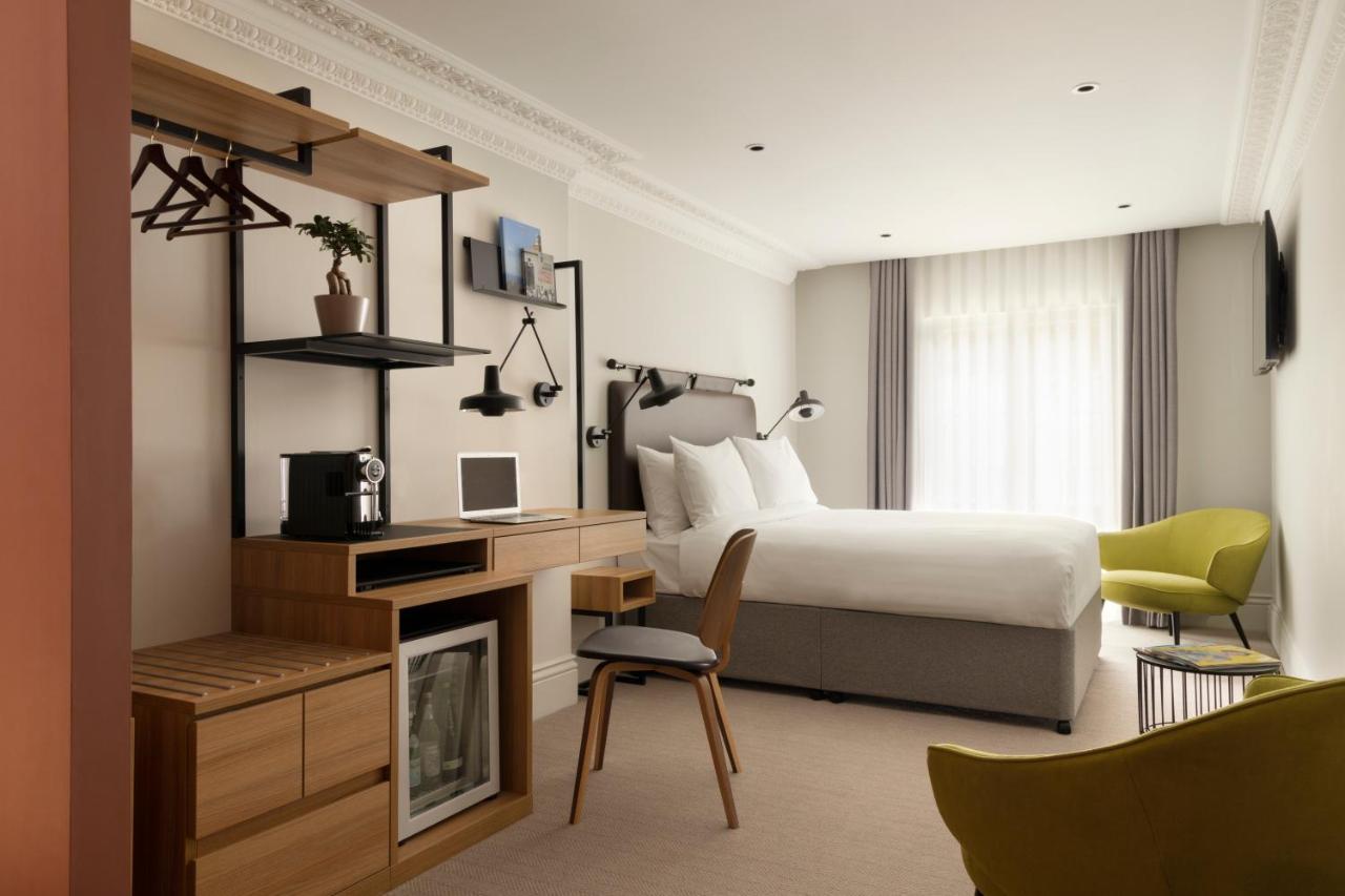 55 By Le Mirage London