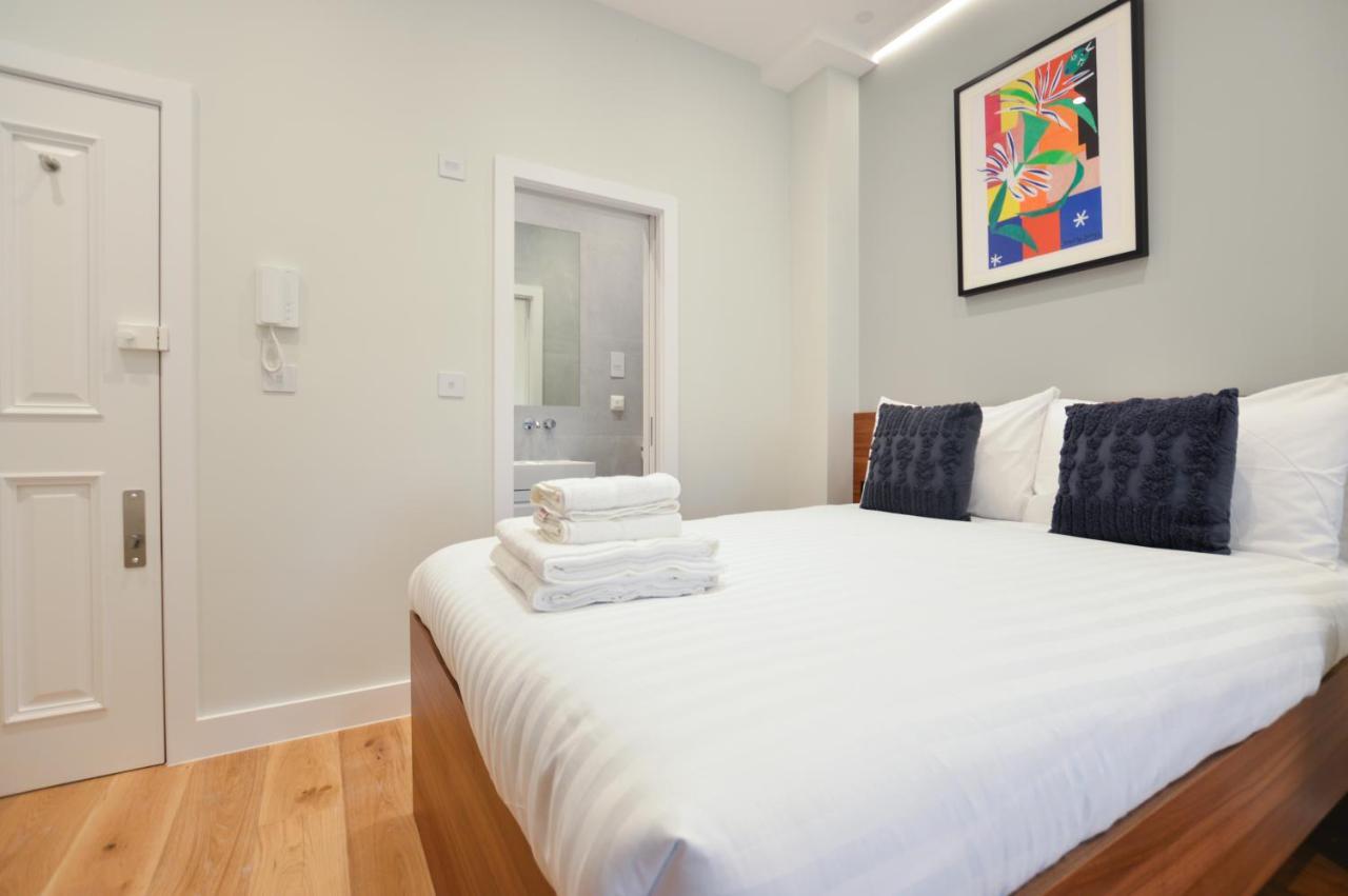 Leinster Square Serviced * London