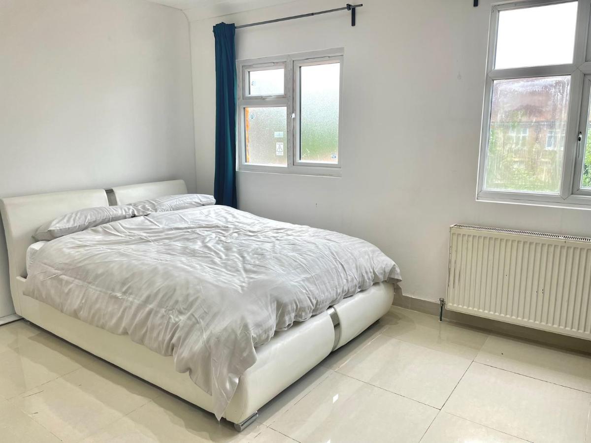 Gasthof Private Room- Direct Travel Central/ Heathrow