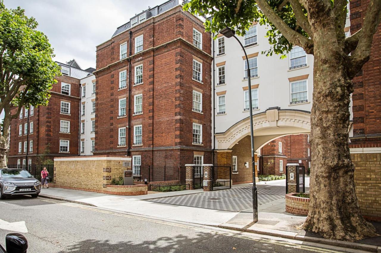 Modern And Stylish In West Kensington Londra