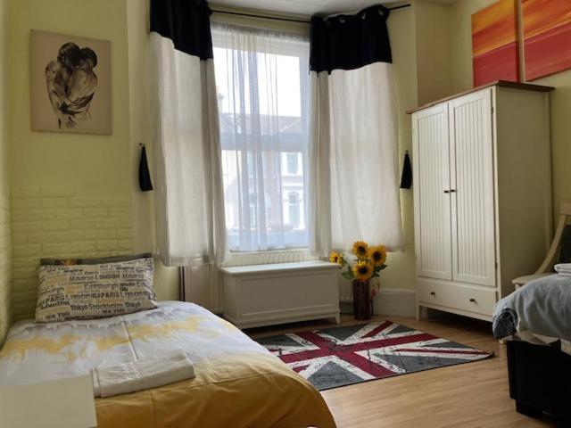 Comfy Rooms. Shared East Homestay. Londen