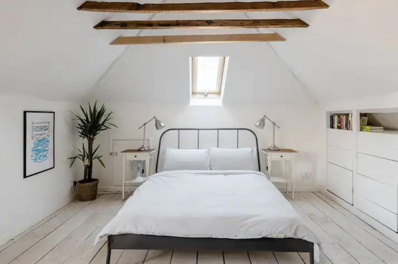 Beautiful Two-floor Flat Near Tube Station * London