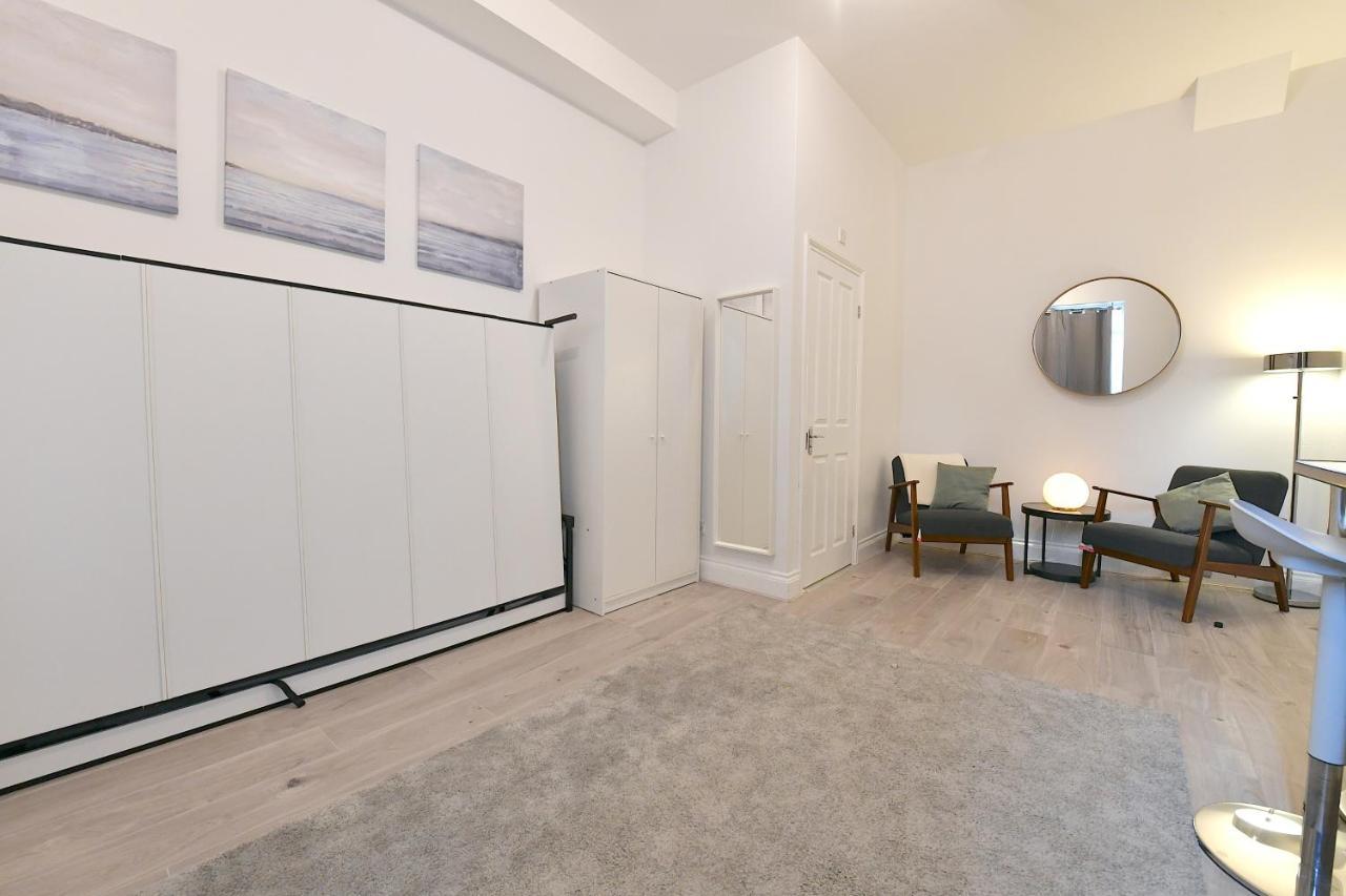 Leilighet Very Close To Line Underground Shepherds Bush And Westfield Newly Refurbished *