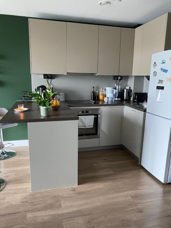 Lovely And Comfortable Flat In Chelsea. *