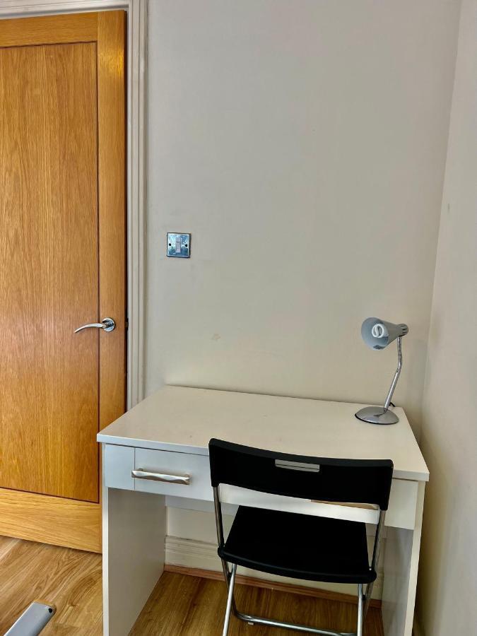 Apartment Luxury 3 Bedroom Riverside - Canary Wharf & The O2 Arena London