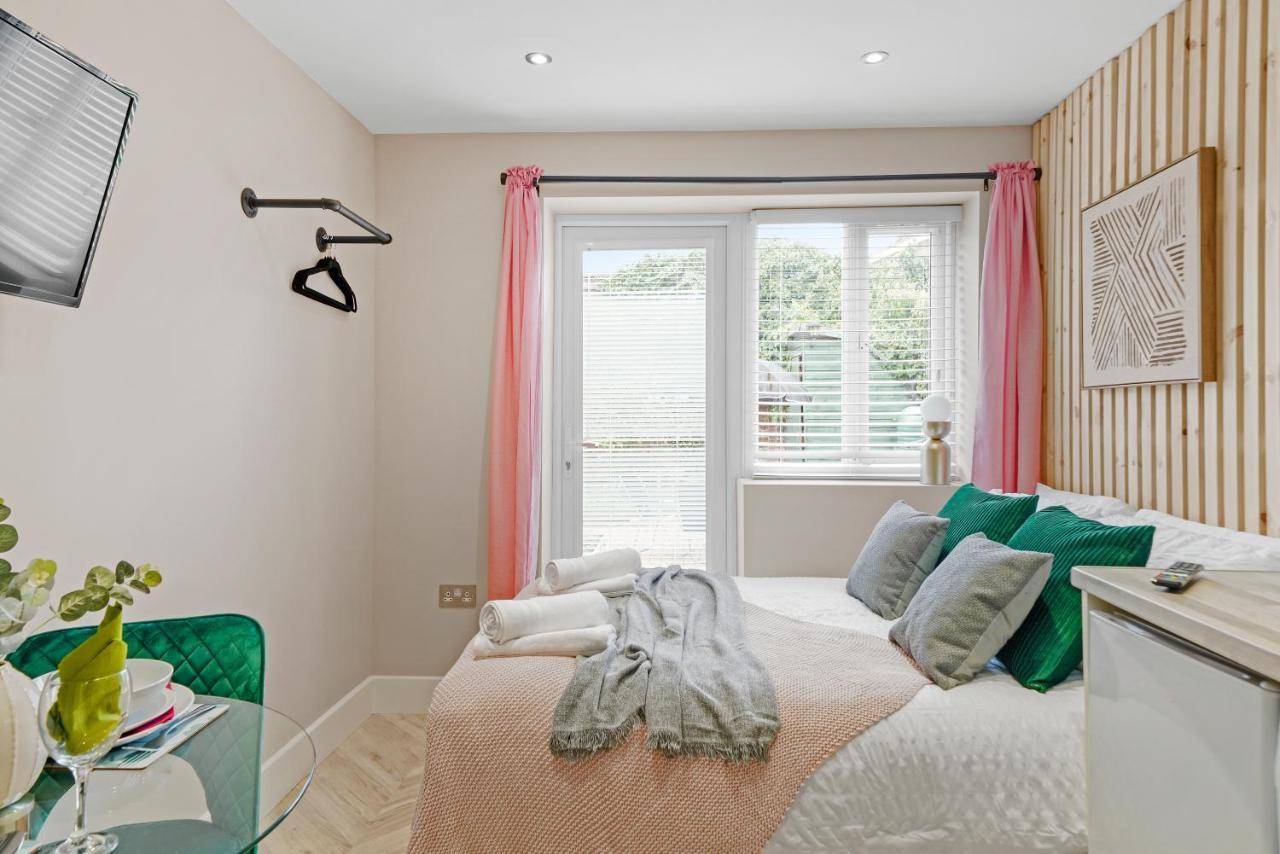 Cosy Heathrow - Parking - Garden Lägenhet London