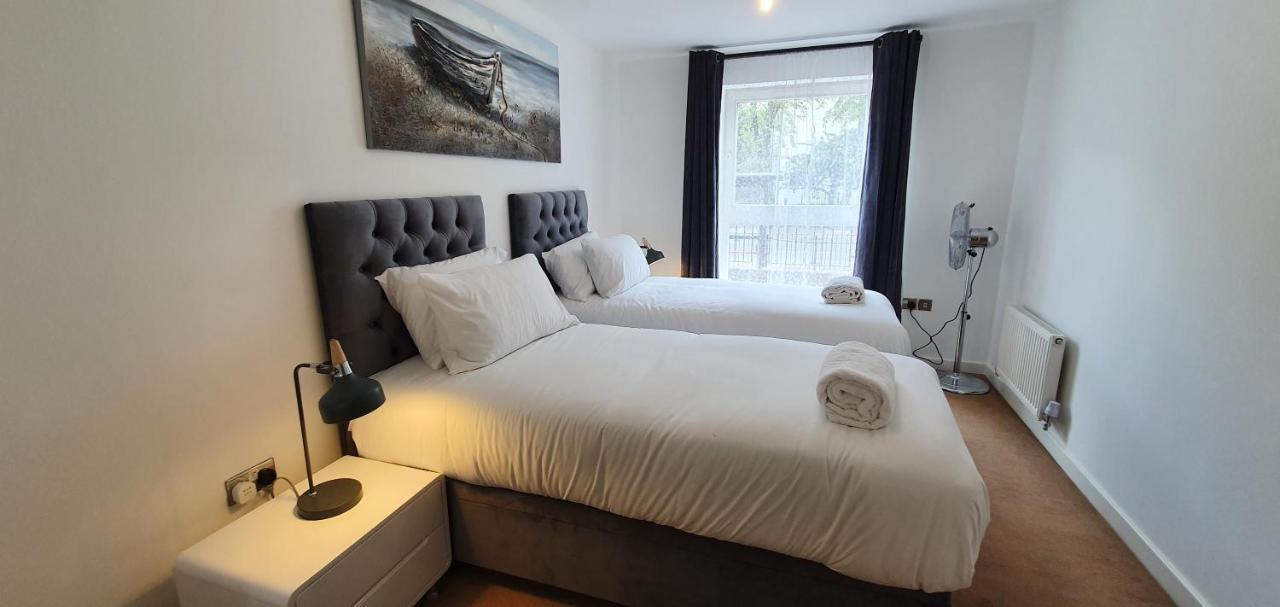 Garland Modern Apartment London