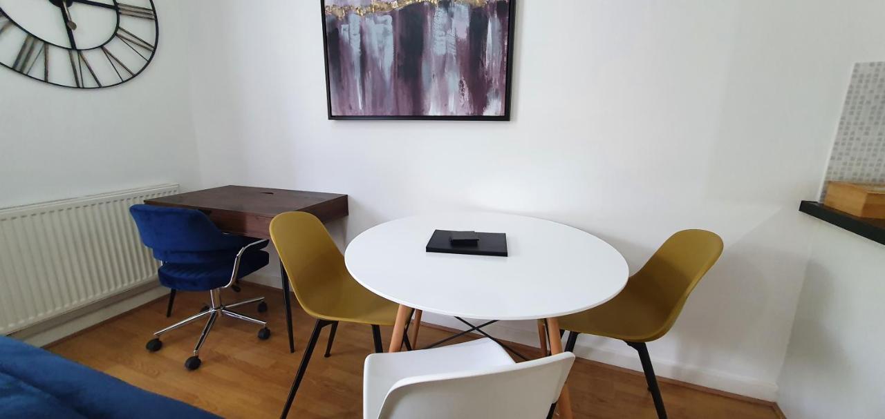 Garland Modern Apartment *