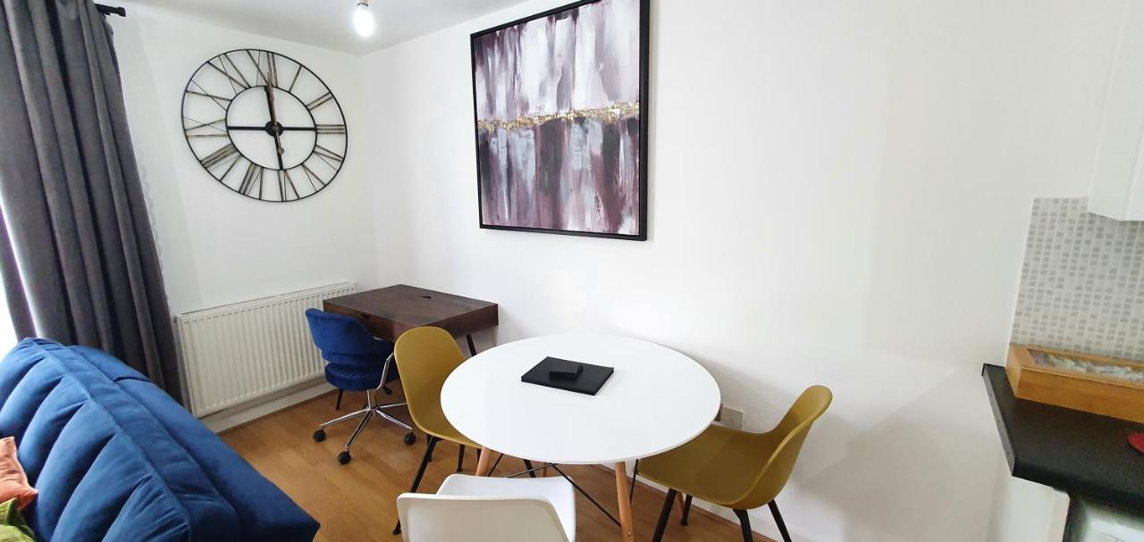 Garland Modern