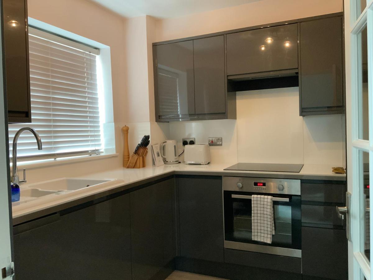 2 Bedroom Near Southfields Lejlighed London