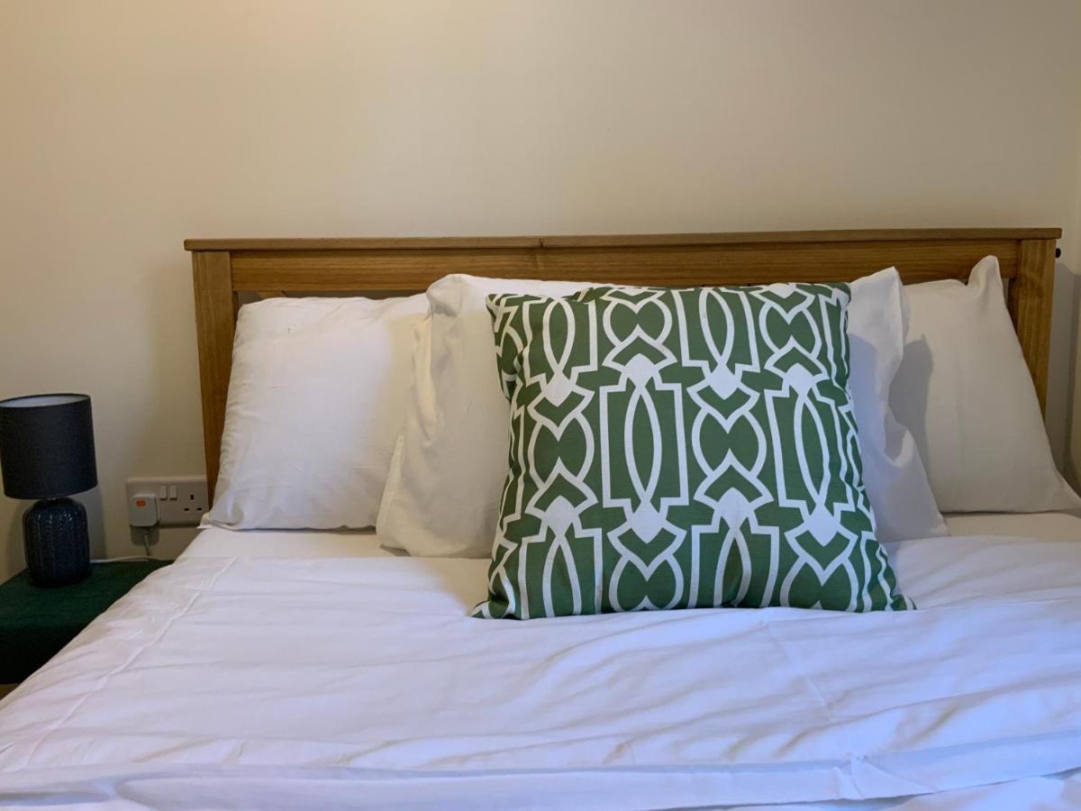 2 Bedroom Near Southfields Lejlighed *