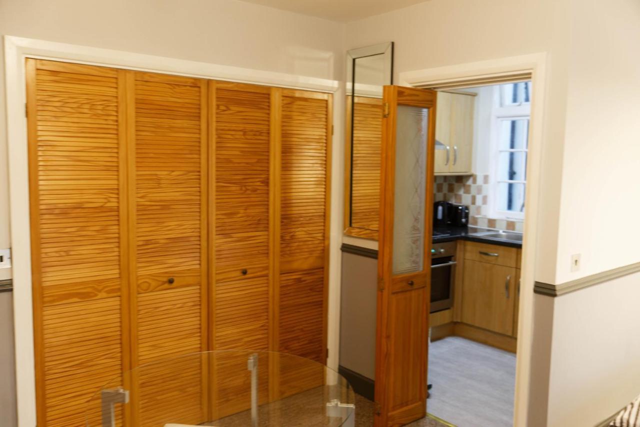 206mm Highgate Apartment London