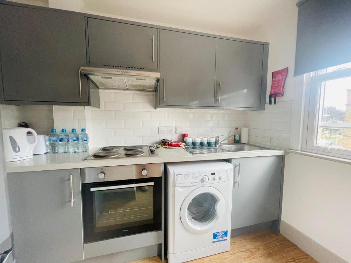 Appartement Lovely 1 Bedroom In *
