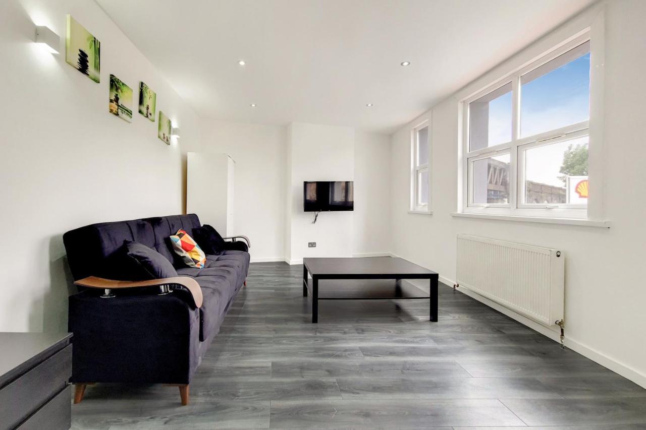 Lovely 4 Bed Perfect For Families! Appartement *