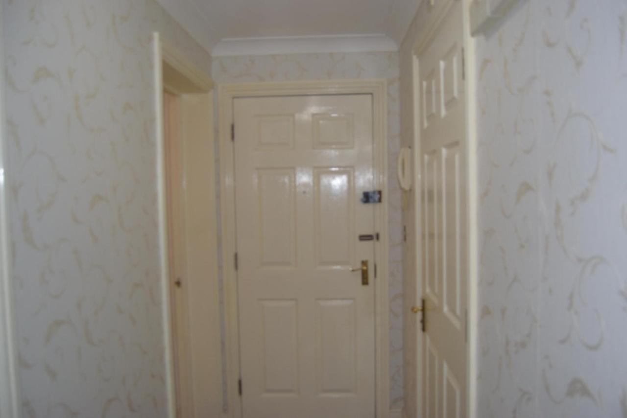 Apartment Remarkable 2-bedroom With An Ensite *