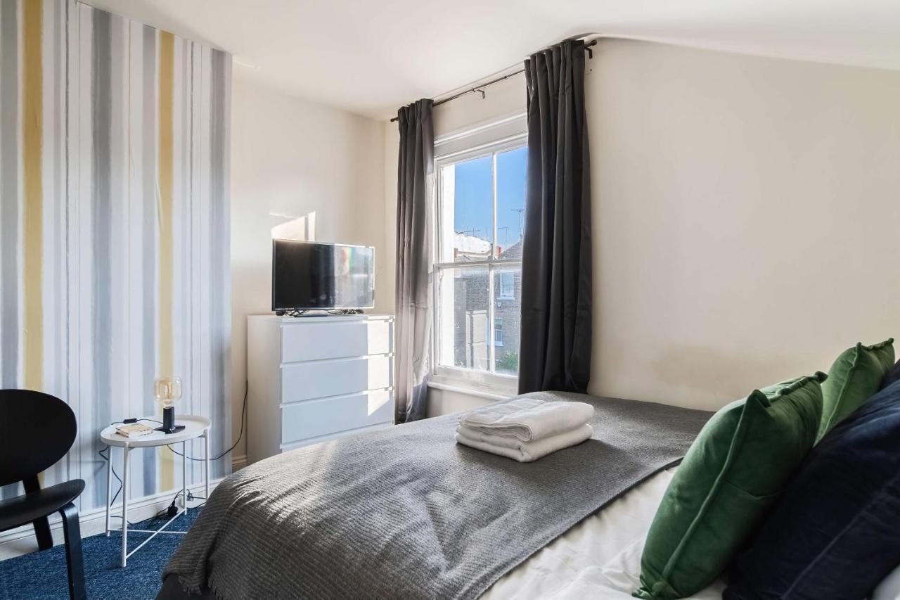 Two Bedroom In Tooting Appartement *