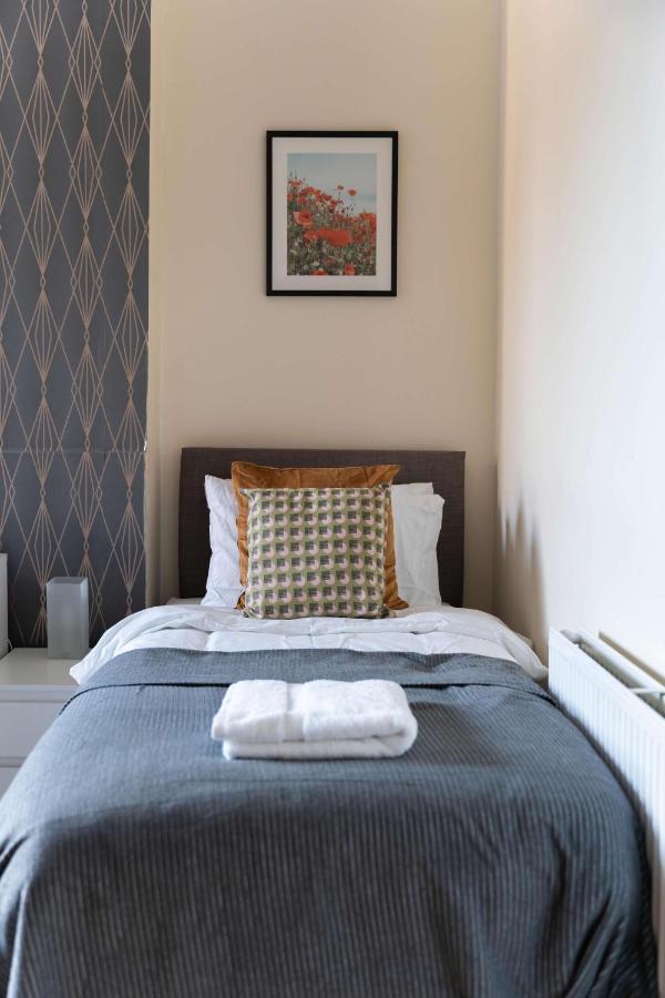 Appartement Two Bedroom In Tooting Londres