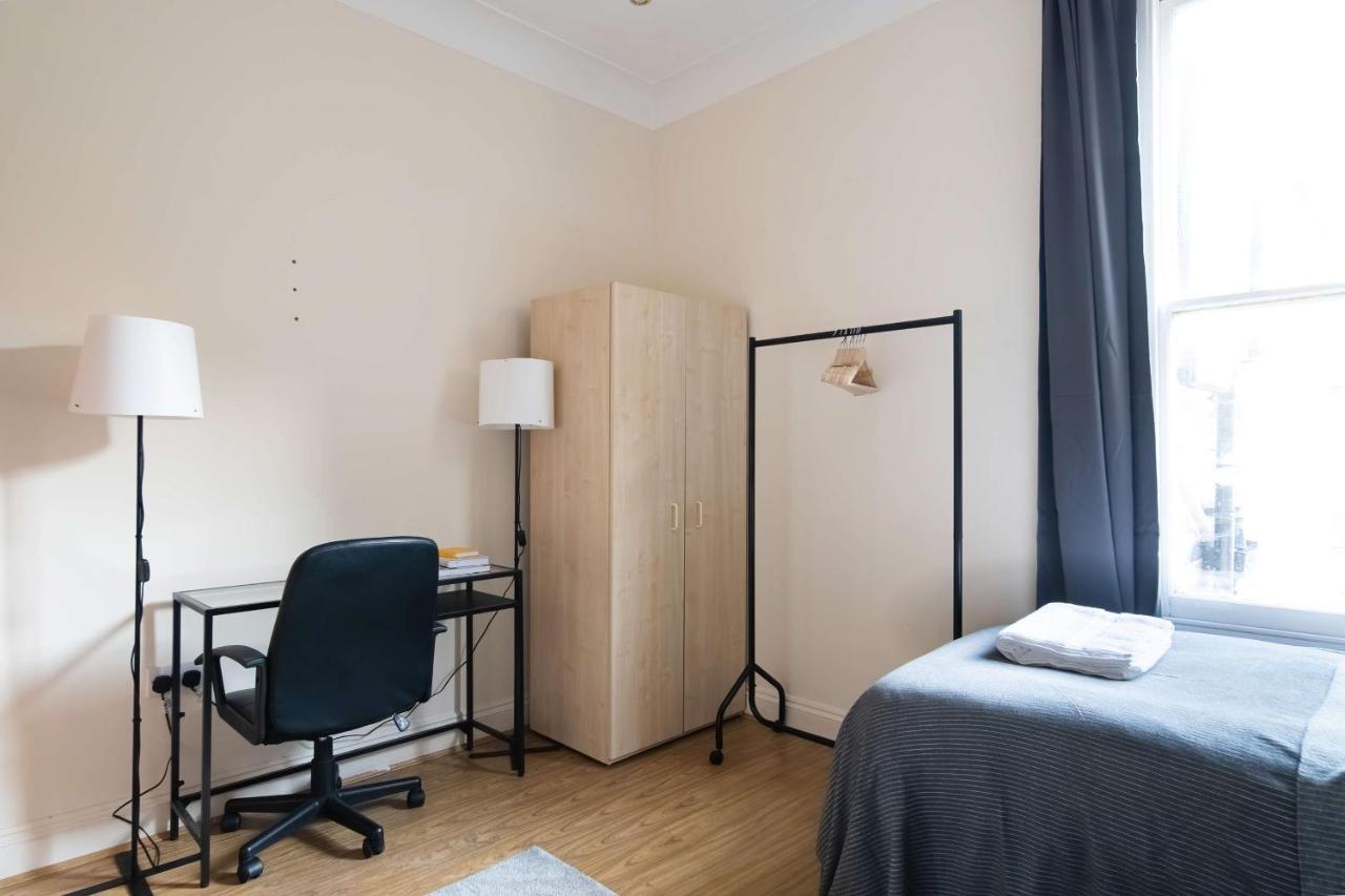 Two Bedroom In Tooting * Londres