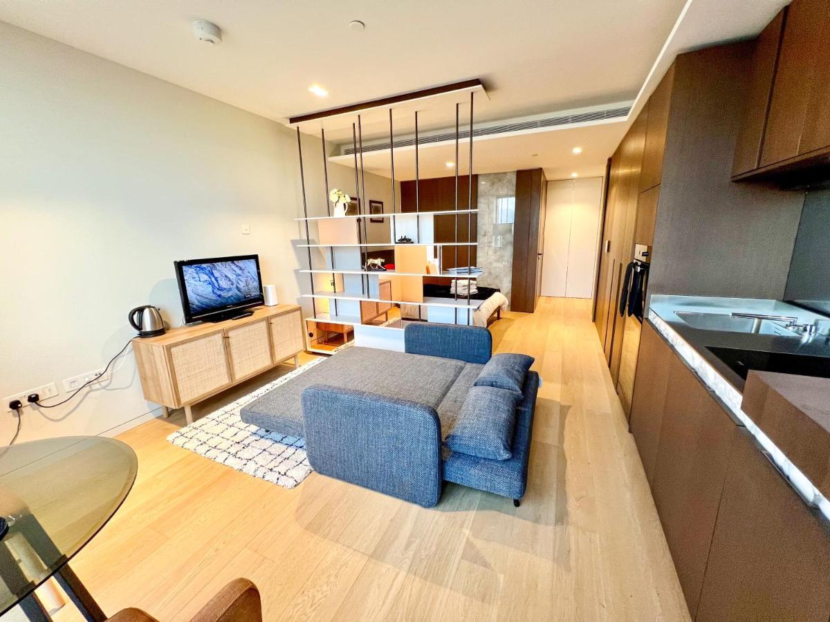 Deluxe Entire Studio Next To Eye&trafalgar Square Aparthotel