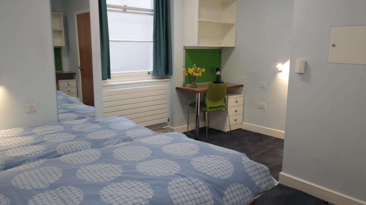 Lee Abbey Hostel