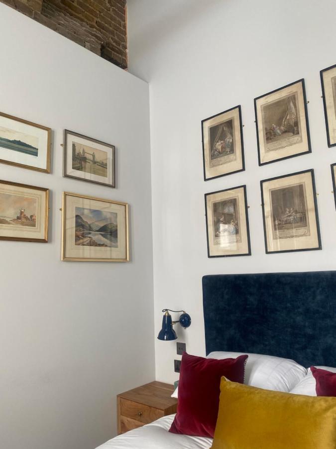 Hotell The Crown London